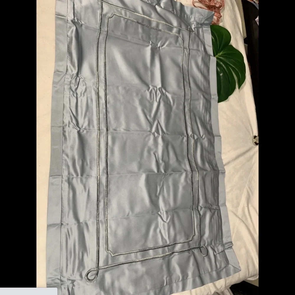NIB [ 1 King ] Sham‎ for Hudson Park Embroidered Tile